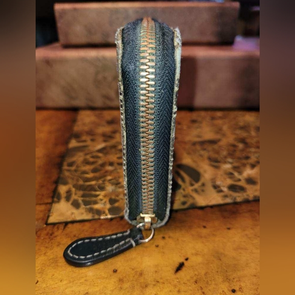 Louis Vuitton Denim long zippy wallet - Picture 9 of 10